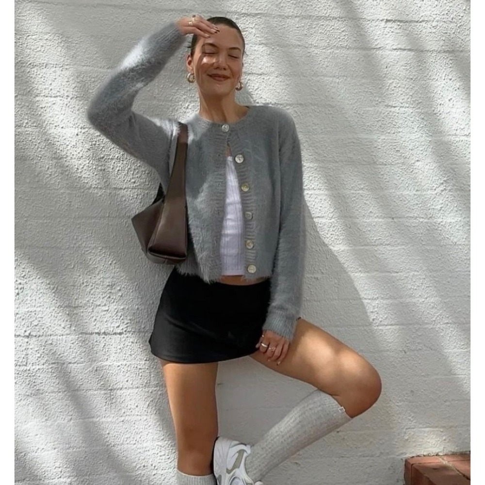 Brandy Melville 80% Wool Made in Italy Old Money Gray Cardigan Button Preppy